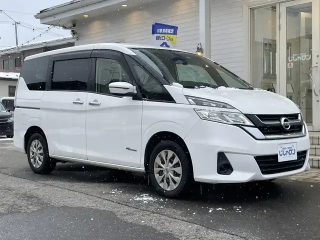 日産 セレナ X 秋田県 2017(平29)年 10.9万km ホワイト (株)IDOMが運営する【じしゃロン 秋田店】の自社ローン専用車両になります。こちらは現金またはオートローンご利用時の価格です。自社ローンご希望の方は別途その旨お申付け下さい/メモリナビ/フルセグテレビ/ウィンカーミラー/クルーズコントロール/ドアバイザー/プッシュスタート/片側パワースライドドア/スマートキー/BT