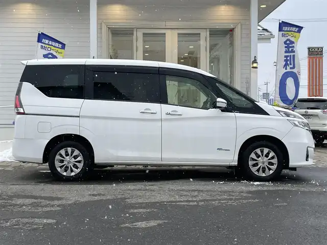 日産 セレナ