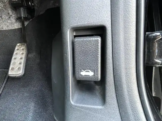 ホンダ フリード スパイク ハイブリット ジャストセレクション 熊本県 2013(平25)年 4.6万km プレミアムスパークルブラックパール (株)IDOMが運営する【じしゃロン熊本店】の自社ローン専用車両になりますこちらは現金またはオートローンご利用時の価格です。自社ローンご希望の方は別途その旨お申付け下さい/ワンオーナー　/純正ナビ　/ホンダインターナビ　/バックカメラ　/両側パワースライドドア　/クルーズコントローラー　/ビルトインＥＴＣ　/ＨＩＤヘッドライト　/ダブルエアバッグ　/イモビライザー　/純正ＡＷ