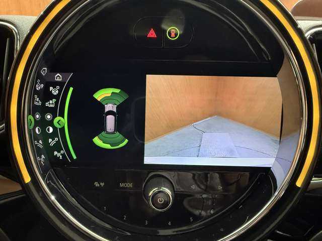 ＭＩＮＩ ＢＭＷ ミニ クロスオーバー クーパー D オール4 千葉県 2020(令2)年 4万km ホワイト・シルバー ＨＵＤ　/ＡＣＣ　/純正ナビ　/バックカメラ　/パーキングアシスト/シートヒーター　/ＰＤＣ　/ドライブレコーダー　/アイドリングストップ　/電動パーキングブレーキ　/横滑り防止機能　/ＥＴＣ　/純正１８インチＡＷ
