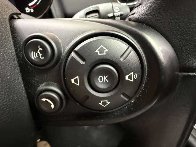 ＭＩＮＩ ＢＭＷ ミニ クロスオーバー クーパー D オール4 千葉県 2020(令2)年 4万km ホワイト・シルバー ＨＵＤ　/ＡＣＣ　/純正ナビ　/バックカメラ　/パーキングアシスト/シートヒーター　/ＰＤＣ　/ドライブレコーダー　/アイドリングストップ　/電動パーキングブレーキ　/横滑り防止機能　/ＥＴＣ　/純正１８インチＡＷ
