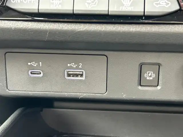 日産 ノート 15X 奈良県 2022(令4)年 4.4万km ピュアホワイトパール 純正ナビ/フルセグTV/Bluetooth/全方位カメラ/インテリジェントクルーズコントロール/ビルトインETC2.0/HDMI/置くだけ充電/プロパイロット/デジタルインナーミラー/クルーズコントロール/追従走行/横滑り防止装置/レーンキープアシスト/エンジンスタートボタン/純正フロアマット/スペアキー