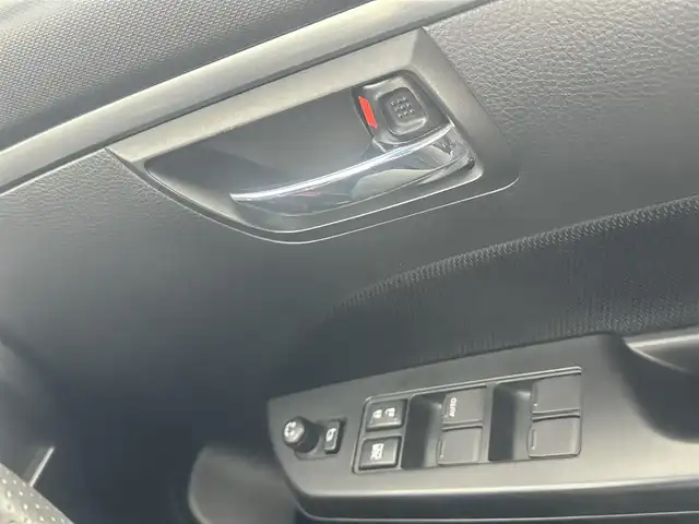スズキ スイフト スポーツ 愛知県 2016(平28)年 6.8万km アブレイズレッドパール2 コンプリートカー　/ＳＷＫウイング　/ＣＡＥシフト　/ナビＭＤＶ－Ｚ９０４　/ＲＡＹＳアルミ　/スマートキー　/フォグ　/ＬＥＤライト　/前後ドラレコ　/ビルトＥＴＣ　/オートドアロック　/各種取説　/保証書　/記録簿　