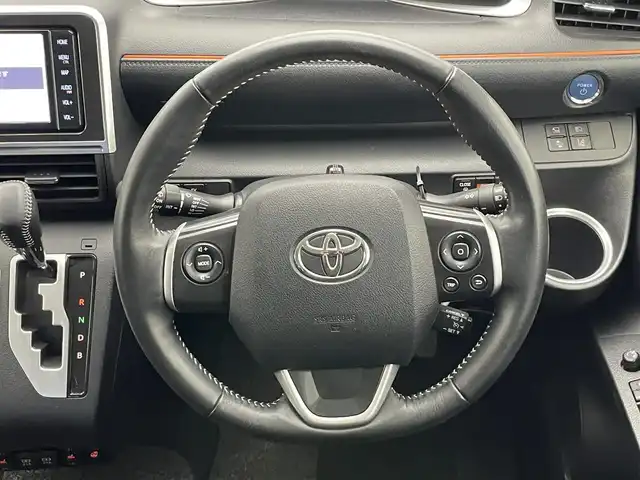 トヨタ シエンタ ハイブリッド G クエロ 愛知県 2019(平31)年 3.2万km ホワイトパールクリスタルシャイン 純正ナビ　フルセグＴＶ　Ｂｌｕｅｔｏｏｔｈ　トヨタセーフティーセンス　衝突軽減　コーナーセンサー　両側パワースライドドア　全方位カメラ　クルーズコントロール　シートヒーター　ステアリングヒーター　禁煙