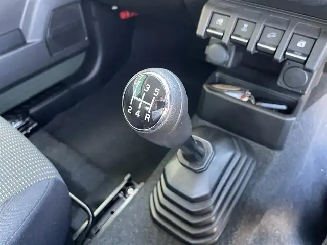 スズキ ジムニー XL 島根県 2022(令4)年 1万km ジャングルグリーン 登録時走行距離10011km/ワンオーナー/社外メモリナビ/　（Bluetooth・AM・FM・USB）/ダウンヒルアシストコントロール/前席シートヒーター/アイドリングストップ/電動格納ミラー/スマートキー×2/ETC/保証書/取扱説明書