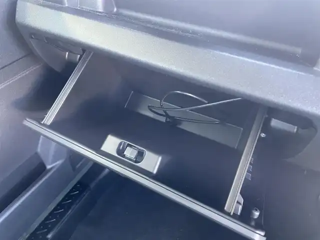 スズキ ジムニー XL 島根県 2022(令4)年 1万km ジャングルグリーン 登録時走行距離10011km/ワンオーナー/社外メモリナビ/　（Bluetooth・AM・FM・USB）/ダウンヒルアシストコントロール/前席シートヒーター/アイドリングストップ/電動格納ミラー/スマートキー×2/ETC/保証書/取扱説明書