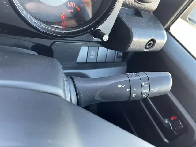 スズキ ジムニー XL 島根県 2022(令4)年 1万km ジャングルグリーン 登録時走行距離10011km/ワンオーナー/社外メモリナビ/　（Bluetooth・AM・FM・USB）/ダウンヒルアシストコントロール/前席シートヒーター/アイドリングストップ/電動格納ミラー/スマートキー×2/ETC/保証書/取扱説明書