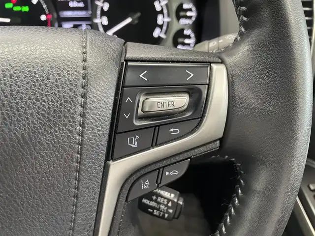 トヨタ ランドクルーザー ZX 鹿児島県 2021(令3)年 1.8万km アティチュードブラックマイカ モデリスタエアロ/純正T-Connect SDナビゲーション/フルセグTV/BT/CD/DVD/MSV/AM/FM/マルチテレインモニター/プレミアムサウンドシステム/リヤシートエンターテイメントシステム/サンルーフ/プレミアムナッパ本革シート/シートベンチレーション&シートヒーター/シートメモリ/レーダークルーズコントロール/パワーバックドア/純正20インチアルミホイール/純正LEDヘッドライト/純正フロアマット/純正ドアバイザー