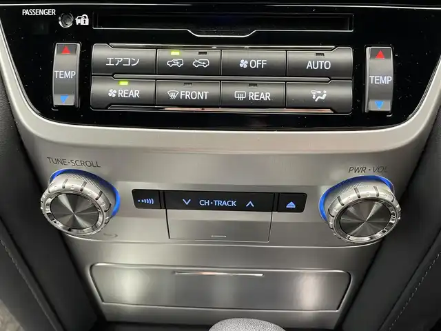 トヨタ ランドクルーザー ZX 鹿児島県 2021(令3)年 1.8万km アティチュードブラックマイカ モデリスタエアロ/純正T-Connect SDナビゲーション/フルセグTV/BT/CD/DVD/MSV/AM/FM/マルチテレインモニター/プレミアムサウンドシステム/リヤシートエンターテイメントシステム/サンルーフ/プレミアムナッパ本革シート/シートベンチレーション&シートヒーター/シートメモリ/レーダークルーズコントロール/パワーバックドア/純正20インチアルミホイール/純正LEDヘッドライト/純正フロアマット/純正ドアバイザー