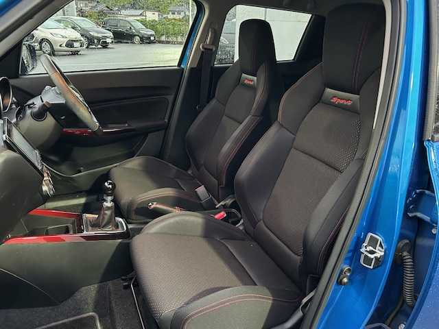 スズキ スイフト スポーツ 静岡県 2019(令1)年 3.7万km スピーディーブルーM ワンオーナー/6速マニュアルターボ/Sport専用 フロントシート［Sportロゴ入り］/Sport専用 バンパー＆グリル/Sport専用 サイドアンダースポイラー/RAYS17inAW/HKSマフラー/純正ナビ（CD/DVD/Bluetooth/フルセグTV）/クルーズコントロール/LEDヘッドライト/オートライト/ステアリングリモコン/スマートキー/スペアキー１/プッシュスタート/保証証/取扱説明書