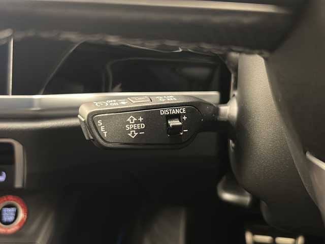 アウディ アウディ Ｑ３ SB 35TFSI Sライン 岐阜県 2024(令6)年 0.3万km 黒 純正ナビゲーション/アラウンドビューカメラ/ETC2.0/ハンズフリーパワーバックドア/ワイヤレス充電/前後ドライブレコーダー/クルーズコントロール/パドルシフト/革シート/シートヒーター/パワーシート/純正フロアマット/プッシュスタート/スマートキー/スペアキー/オートエアコン/LEDヘッドライト/オートライト/コーナーセンサー/純正アルミホイール