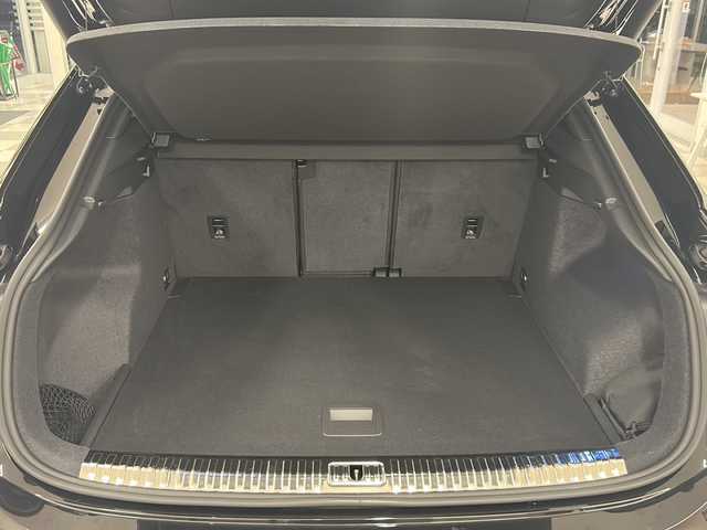アウディ アウディ Ｑ３ SB 35TFSI Sライン 岐阜県 2024(令6)年 0.3万km 黒 純正ナビゲーション/アラウンドビューカメラ/ETC2.0/ハンズフリーパワーバックドア/ワイヤレス充電/前後ドライブレコーダー/クルーズコントロール/パドルシフト/革シート/シートヒーター/パワーシート/純正フロアマット/プッシュスタート/スマートキー/スペアキー/オートエアコン/LEDヘッドライト/オートライト/コーナーセンサー/純正アルミホイール