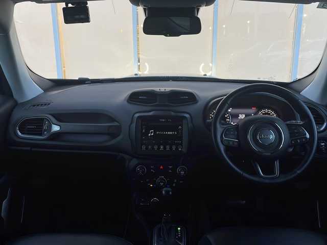 クライスラー・ジープ ジープ レネゲード リミテッド 福岡県 2019(平31)年 3.2万km グレー 純正ナビ/　（AM/FM/BT/フルセグ/USB/AUX/バック)/クルーズコントロール/シートヒーター（D席＋N席）/ルーフレール/ステアリングヒーター/BSM/クリアランスソナー/横滑り防止装置/レーンキープアシスト/盗難防止装置/オートライト/電動パーキングブレーキ/ステアリングスィッチ/電格ミラー/プッシュスタート/純正マット/オートライト/アイドリングストップ/LEDライト