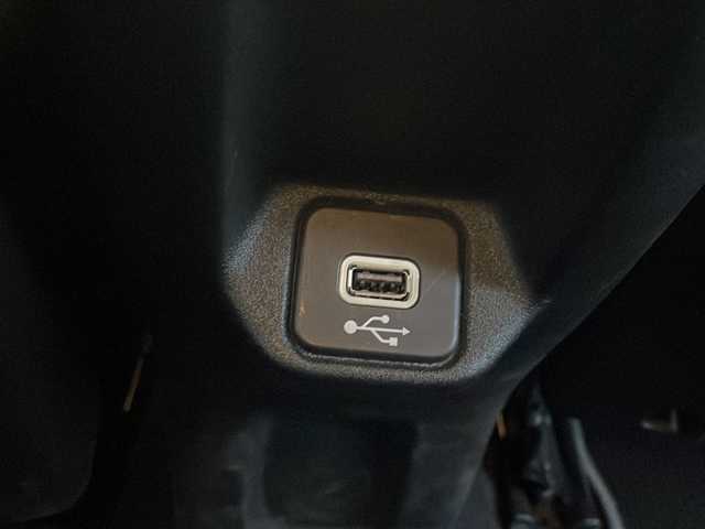 クライスラー・ジープ ジープ レネゲード リミテッド 福岡県 2019(平31)年 3.2万km グレー 純正ナビ/　（AM/FM/BT/フルセグ/USB/AUX/バック)/クルーズコントロール/シートヒーター（D席＋N席）/ルーフレール/ステアリングヒーター/BSM/クリアランスソナー/横滑り防止装置/レーンキープアシスト/盗難防止装置/オートライト/電動パーキングブレーキ/ステアリングスィッチ/電格ミラー/プッシュスタート/純正マット/オートライト/アイドリングストップ/LEDライト