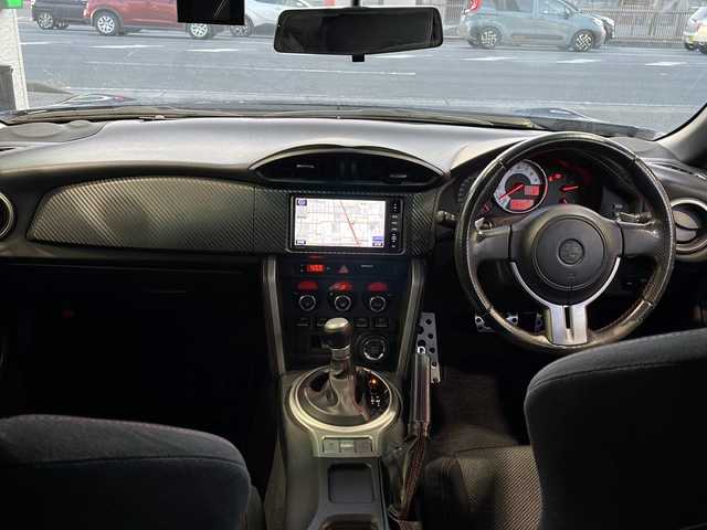 トヨタ ８６ GT 愛媛県 2014(平26)年 11.2万km ギャラクシーブルーシリカ HKSマフラー/WORK-Seekerホイール/RS-R車高調(純正サスペンション積込)/Stradaナビ(フルセグTV/CD/DVD/AM・FM/BT)/ETC/前後ドラレコ/パドルシフト/純正フロアマット