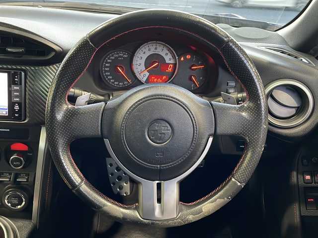 トヨタ ８６ GT 愛媛県 2014(平26)年 11.2万km ギャラクシーブルーシリカ HKSマフラー/WORK-Seekerホイール/RS-R車高調(純正サスペンション積込)/Stradaナビ(フルセグTV/CD/DVD/AM・FM/BT)/ETC/前後ドラレコ/パドルシフト/純正フロアマット