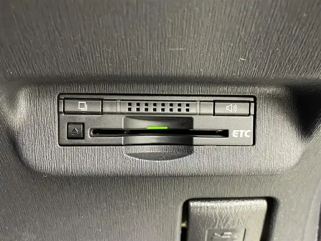 トヨタ プリウス G 宮城県 2014(平26)年 8.2万km ホワイトパールクリスタルシャイン 純正ナビ/バックモニター/ＥＴＣ/クルーズコントロール/ハーフレザーシート/LEDヘッドランプ/フォグランプ/フルセグTV/Bluetoothオーディオ/パワーシート/ドライブレコーダー/禁煙車