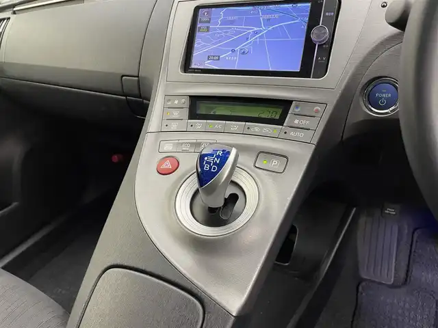 トヨタ プリウス G 宮城県 2014(平26)年 8.2万km ホワイトパールクリスタルシャイン 純正ナビ/バックモニター/ＥＴＣ/クルーズコントロール/ハーフレザーシート/LEDヘッドランプ/フォグランプ/フルセグTV/Bluetoothオーディオ/パワーシート/ドライブレコーダー/禁煙車