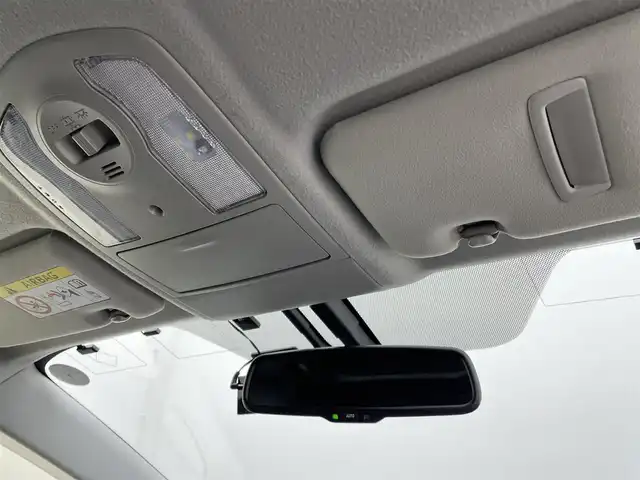 トヨタ プリウス G 宮城県 2014(平26)年 8.2万km ホワイトパールクリスタルシャイン 純正ナビ/バックモニター/ＥＴＣ/クルーズコントロール/ハーフレザーシート/LEDヘッドランプ/フォグランプ/フルセグTV/Bluetoothオーディオ/パワーシート/ドライブレコーダー/禁煙車