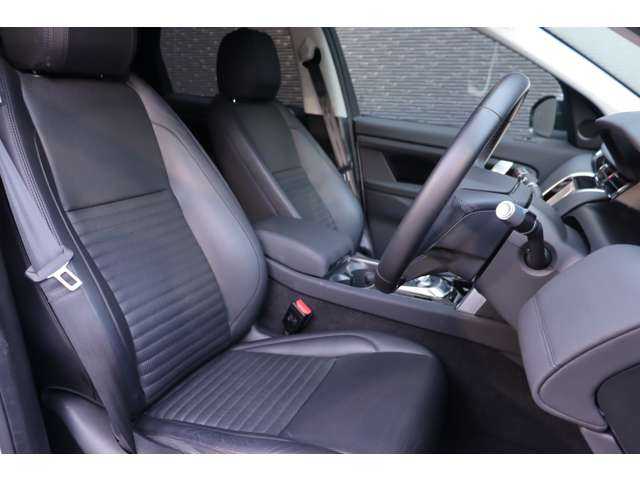 ランドローバー ランドローバー ディスカバリースポーツ　SE 大分県 2021(令3)年 2.6万km フジホワイト エマージェンシーブレーキ/アダプティブクルーズコントロール/ブラインドスポットモニター/レーンキープアシスト/純正ナビ/CarPlay/Bluetooth/ワイヤレス充電/360°カメラ/黒革/シートヒーター/パワーシート/LEDヘッドライト/オートハイビーム/純正20インチAW/ETC/ドライブレコーダー（前後）