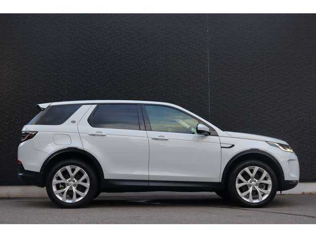 ランドローバー ランドローバー ディスカバリースポーツ　SE 大分県 2021(令3)年 2.6万km フジホワイト エマージェンシーブレーキ/アダプティブクルーズコントロール/ブラインドスポットモニター/レーンキープアシスト/純正ナビ/CarPlay/Bluetooth/ワイヤレス充電/360°カメラ/黒革/シートヒーター/パワーシート/LEDヘッドライト/オートハイビーム/純正20インチAW/ETC/ドライブレコーダー（前後）