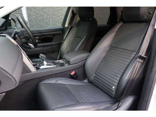 ランドローバー ランドローバー ディスカバリースポーツ　SE 大分県 2021(令3)年 2.6万km フジホワイト エマージェンシーブレーキ/アダプティブクルーズコントロール/ブラインドスポットモニター/レーンキープアシスト/純正ナビ/CarPlay/Bluetooth/ワイヤレス充電/360°カメラ/黒革/シートヒーター/パワーシート/LEDヘッドライト/オートハイビーム/純正20インチAW/ETC/ドライブレコーダー（前後）