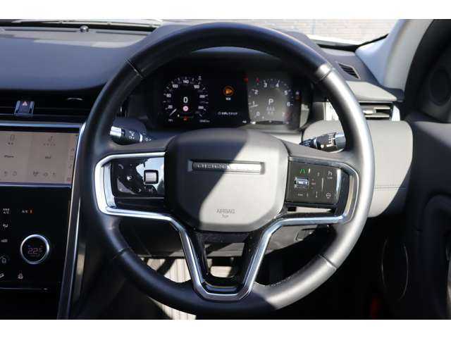 ランドローバー ランドローバー ディスカバリースポーツ　SE 大分県 2021(令3)年 2.6万km フジホワイト エマージェンシーブレーキ/アダプティブクルーズコントロール/ブラインドスポットモニター/レーンキープアシスト/純正ナビ/CarPlay/Bluetooth/ワイヤレス充電/360°カメラ/黒革/シートヒーター/パワーシート/LEDヘッドライト/オートハイビーム/純正20インチAW/ETC/ドライブレコーダー（前後）