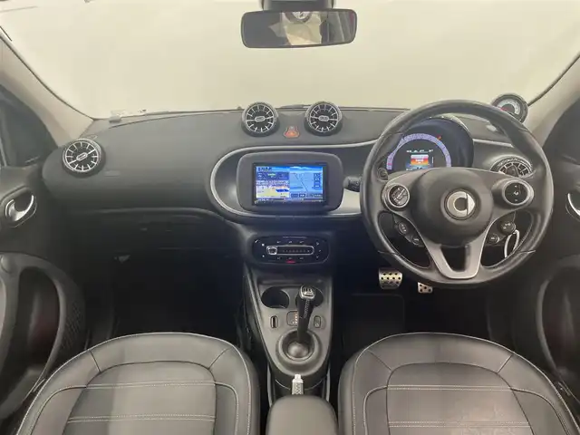 スマート ＭＣＣ スマート フォーフォー BRABUSスポーツ 岡山県 2019(平31)年 2.1万km サファイアレッド 社外ナビ/フルセグTV/バックカメラ/Bluetooth/SD/DVD/クルコン/シートヒーター/ABS/ESP/レーンキーピングアシスト/オートライト/ガラスルーフ/衝突警告/レザーシート/ETC