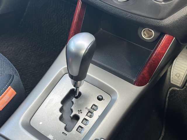 スバル フォレスター 2．0XS 青森県 2008(平20)年 19.6万km ダークグレーメタリック 4WD/社外HDDナビ/前席パワーシート・ヒーター/クルーズコントロール/スマートキー/プッシュスタート/HIDライト/フォグランプ/ルーフレール/社外16インチアルミ