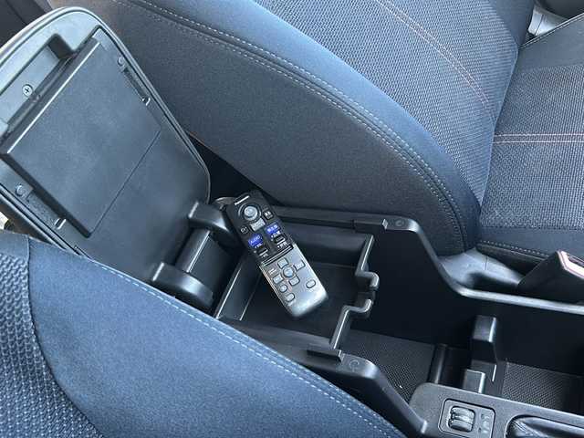 スバル フォレスター 2．0XS 青森県 2008(平20)年 19.6万km ダークグレーメタリック 4WD/社外HDDナビ/前席パワーシート・ヒーター/クルーズコントロール/スマートキー/プッシュスタート/HIDライト/フォグランプ/ルーフレール/社外16インチアルミ