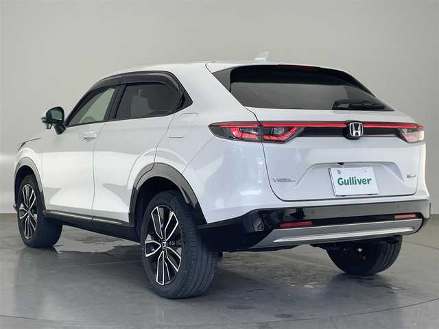 ホンダ ヴェゼル ハイブリッド e:HEV Z 愛知県 2021(令3)年 4.6万km プラチナホワイトパール 純正９型ディスプレイナビ　フルセグＴＶ　カープレイ対応　バックカメラ　ワイヤレス充電　ＥＴＣ２．０　ＢＳＭ　電動パーキングブレーキ　シートヒーター　衝突軽減　追従クルコン　ハンドル支援　ＬＥＤ　禁煙