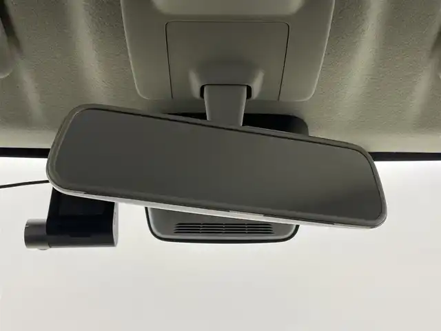 スズキ ジムニー XC 埼玉県 2023(令5)年 0.6万km シフォンアイボリーメタリックブラック2トーンルーフ 社外ディスプレイオーディオ　スズキセーフティサポート　シートヒーター　ＥＴＣ　クルーズコントロール　ＬＥＤヘッドライト　ドライブレコーダー　プッシュスタート　スマートキー　純正アルミホイール