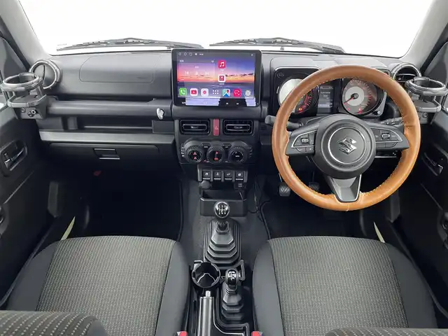 スズキ ジムニー XC 埼玉県 2023(令5)年 0.6万km シフォンアイボリーメタリックブラック2トーンルーフ 社外ディスプレイオーディオ　スズキセーフティサポート　シートヒーター　ＥＴＣ　クルーズコントロール　ＬＥＤヘッドライト　ドライブレコーダー　プッシュスタート　スマートキー　純正アルミホイール