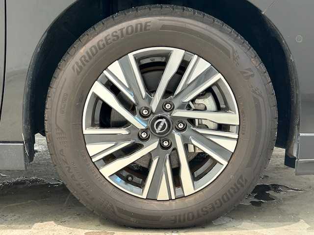 日産 セレナ e－パワー ルキシオン 宮城県 2023(令5)年 4万km ダイヤモンドブラック 純正ナビ/アラウンドビュー/フルセグTV/Bluetooth、CD/プロパイロット/リモートパーキング/インテリジェントエマージェンシーブレーキ/車線逸脱防止支援システム/オートマチックハイビーム/アクティブ・フロント・ライティング・システム/標識検知機能/ビークルダイナミクスコントロール/ヒルスタートアシスト/前後コーナーセンサー/ヘッドアップディスプレイ/ワイヤレス充電/両側パワースライドドア/後部座席サンシェード/HDMI/ハンドルヒーター/全席シートヒーター/LEDヘッドライト/フォグランプ/オートライト/純正ビルトインETC2.0/純正アルミホイール/純正フロアマット