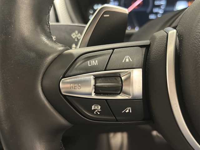 ＢＭＷ ３２０ｉ xDriveツーリングMスポーツEDシャドー 新潟県 2019(平31)年 3.6万km アルピンホワイトⅢ エディションシャドー特別装備/・ブラックキドニーグリル/・専用ダークカラーLEDヘッドライト/・専用ダークカラーLEDテールライト/・専用19インチMライトアロイホイール（オービットグレー）/・マルチディスプレイメーターパネル/・ブラックダコタレザーシート/・ステンレスペダル及びフットレスト/8.8インチHDDナビゲーションシステム/TV/FM/AM/Bluetooth/APPLECARPLAY/リアビューカメラ/ACC　ストップ＆ゴー/前車接近警告機能/アクティブクルーズコントロール/ダイナミックスタビリティコントロール/レーンディパーチャーウォーニング/パークディスタンスコントロール/コンフォートアクセス/アダプティブLEDヘッドライト/パワーバックドア/ETC2.0/シートヒーター/パワーシート（D/N席）