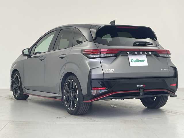 日産 オーラ ニスモ 愛知県 2022(令4)年 2.7万km ダークメタルグレー/スーパーブラック2トーン 純正ナビ/アラウンドビューモニター/フルセグTV/純正アルミホイール/ETC/スマートキー/プッシュスタート/LEdヘッドライト/ドライブレコーダー/エマージェンシーブレーキ/車線逸脱警告/踏み間違え防止アシスト/ふらつき警報/オートハイビーム/デジタルインナーミラー/ハーフレザーシート