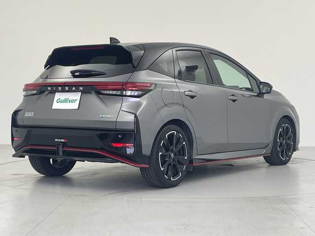 日産 オーラ ニスモ 愛知県 2022(令4)年 2.7万km ダークメタルグレー/スーパーブラック2トーン 純正ナビ/アラウンドビューモニター/フルセグTV/純正アルミホイール/ETC/スマートキー/プッシュスタート/LEdヘッドライト/ドライブレコーダー/エマージェンシーブレーキ/車線逸脱警告/踏み間違え防止アシスト/ふらつき警報/オートハイビーム/デジタルインナーミラー/ハーフレザーシート