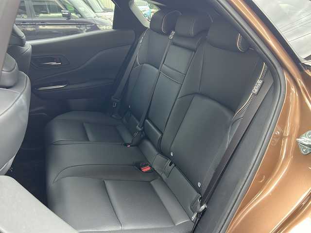 トヨタ クラウン スポーツ Z 埼玉県 2024(令6)年 0.8万km 茶 ワンオーナー/液晶メーター/メモリナビ/フルセグテレビ/全方位カメラ/ウィンカーミラー/ブラインドスポットモニター/プッシュスタート/クルーズコントロール(追随有)/パワーバックドア/ETC2.0/本革巻きステアリング/本革シート/盗難防止システム/ブレーキホールド/電動パーキング/アルミ21インチ