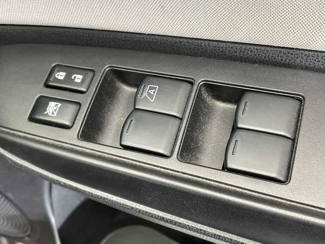 日産 ノート e－パワー X 栃木県 2016(平28)年 6.2万km 茶 純正ナビ/（CD/フルセグTV/Bluetooth/SD/USB)/全方位カメラ/前後コーナーセンサー/前後ドラレコ/禁煙車/衝突軽減ブレーキ/デジタルインナーミラー/オートライト/横滑り防止装置/スマートキー/プッシュスタート/ステアリングスイッチ/ウィンカーミラー/電動格納ミラー/純正フロアマット