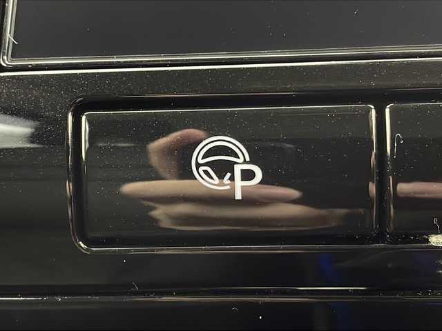 日産 セレナ e－パワー ハイウェイスター V 宮城県 2020(令2)年 2.4万km ダイヤモンドブラック 禁煙車/純正フリップダウンモニター/プロパイロット/インテリジェントパーキングアシスト/エマージェンシーブレーキ/アダプティブヘッドライト/車線逸脱警報/車線逸脱防止支援システム/後側方車両検知警報/速度標識表示/道路標識表示/10インチメーカーオプションナビ/（BT.SD.AM.FM.CD.DVD.USB）/アラウンドビューモニター/フルセグテレビ/純正ドライブレコーダー（FR）/ビルトインETC/両側パワースライドドア/ハンズフリーオートスライドドア/電動パーキングブレーキ/AUTOHOLD/革巻きステアリング/ステアリングスイッチ/プッシュスタート/スマートキー/3列シート/ロールサンシェード/シートバックテーブル/純正フロアマット/純正15インチアルミホイール/LEDヘッドライト/LEDフォグランプ/横滑り防止機能