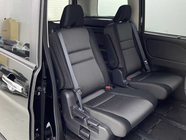 日産 セレナ e－パワー ハイウェイスター V 宮城県 2020(令2)年 2.4万km ダイヤモンドブラック 禁煙車/純正フリップダウンモニター/プロパイロット/インテリジェントパーキングアシスト/エマージェンシーブレーキ/アダプティブヘッドライト/車線逸脱警報/車線逸脱防止支援システム/後側方車両検知警報/速度標識表示/道路標識表示/10インチメーカーオプションナビ/（BT.SD.AM.FM.CD.DVD.USB）/アラウンドビューモニター/フルセグテレビ/純正ドライブレコーダー（FR）/ビルトインETC/両側パワースライドドア/ハンズフリーオートスライドドア/電動パーキングブレーキ/AUTOHOLD/革巻きステアリング/ステアリングスイッチ/プッシュスタート/スマートキー/3列シート/ロールサンシェード/シートバックテーブル/純正フロアマット/純正15インチアルミホイール/LEDヘッドライト/LEDフォグランプ/横滑り防止機能