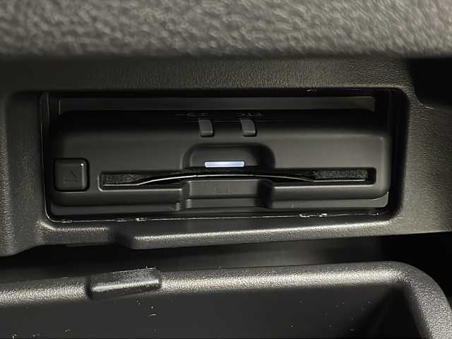 日産 セレナ e－パワー ハイウェイスター V 宮城県 2020(令2)年 2.4万km ダイヤモンドブラック 禁煙車/純正フリップダウンモニター/プロパイロット/インテリジェントパーキングアシスト/エマージェンシーブレーキ/アダプティブヘッドライト/車線逸脱警報/車線逸脱防止支援システム/後側方車両検知警報/速度標識表示/道路標識表示/10インチメーカーオプションナビ/（BT.SD.AM.FM.CD.DVD.USB）/アラウンドビューモニター/フルセグテレビ/純正ドライブレコーダー（FR）/ビルトインETC/両側パワースライドドア/ハンズフリーオートスライドドア/電動パーキングブレーキ/AUTOHOLD/革巻きステアリング/ステアリングスイッチ/プッシュスタート/スマートキー/3列シート/ロールサンシェード/シートバックテーブル/純正フロアマット/純正15インチアルミホイール/LEDヘッドライト/LEDフォグランプ/横滑り防止機能