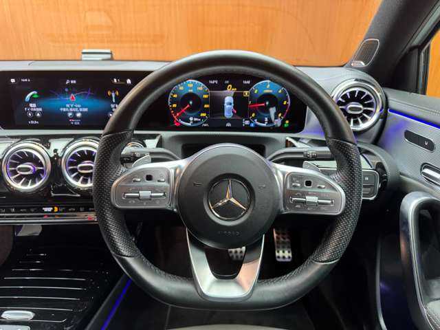 メルセデス・ベンツ Ａ２００ｄ AMGライン 千葉県 2019(令1)年 5.1万km イリジウムシルバー レザーエクスクルーシブＰＫＧ　/アドバンスドＰＫＧ　/パノラマＳＲ　/灰黒革シート　/ＨＵＤ　/Ｂｕｒｍｅｓｔｅｒサウンド　/ＡＣＣ　/ナビ　/ＴＶ　/３６０°Ｂｌｕｅｔｏｏｔｈ接続　/シートＨ　/ＲＳＰ　/ドラレコ　/ＥＴＣ