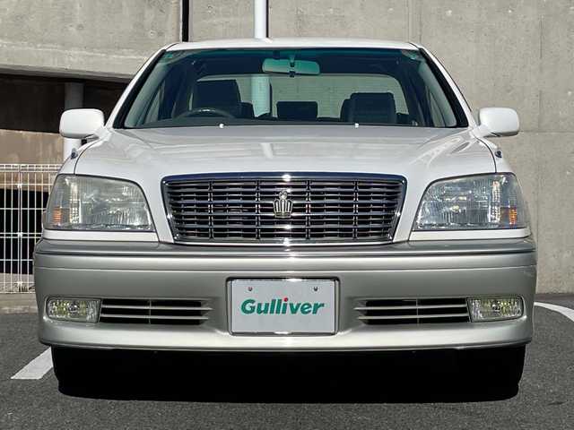 トヨタ クラウン ロイヤル ロイヤルエクストラ LTD 愛知県 2001(平13)年 8.8万km ホワイトパールクリスタルシャイン/シルバーマイカM ワンオーナー/禁煙車/純正CDデッキ/運転席パワーシート/クルーズコントロール/キーレス/オートライト/フォグライト/ハロゲンヘッドライト/純正フロアマット/純正ドアバイザー/電格ミラー/スペアタイヤ/取扱説明書/保証書/点検記録簿/その他H26.H28.H30.R2.R4.R6
