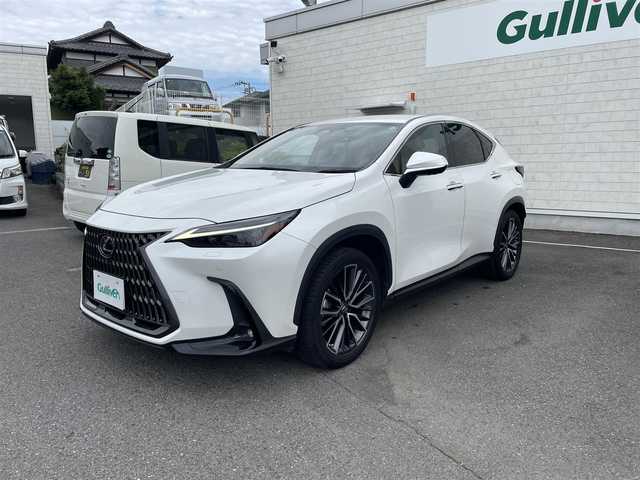 レクサス ＮＸ 450h+ バージョンL 神奈川県 2022(令4)年 2.2万km パール