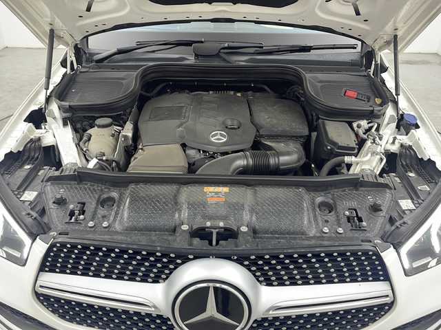 メルセデス・ベンツ ＧＬＥ３００ｄ 4MATIC AMGライン 三重県 2020(令2)年 10.4万km ダイヤモンドホワイト 純正ナビ/全方位カメラ/フルセグ/純正AW付き夏タイヤ積込み/ETC/レザーシート/パワーシート/シートヒーター/ベンチレーション/追従式クルーズコントロール/衝突軽減ブレーキ/レーンキープアシスト/ブラインドスポットモニター/オートハイビーム/ヘッドアップディスプレイ