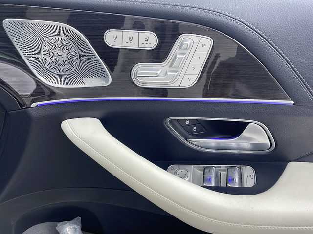 メルセデス・ベンツ ＧＬＥ３００ｄ 4MATIC AMGライン 三重県 2020(令2)年 10.4万km ダイヤモンドホワイト 純正ナビ/全方位カメラ/フルセグ/純正AW付き夏タイヤ積込み/ETC/レザーシート/パワーシート/シートヒーター/ベンチレーション/追従式クルーズコントロール/衝突軽減ブレーキ/レーンキープアシスト/ブラインドスポットモニター/オートハイビーム/ヘッドアップディスプレイ
