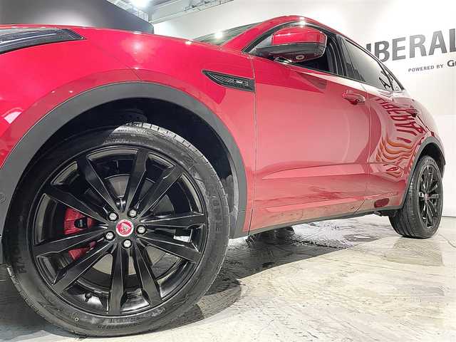 ジャガー Ｅペース R ダイナミックSE 300PS 道央・札幌 2018(平30)年 1.9万km 赤 パノラミックルーフ/ドライブパック/・ブラインドスポットアシスト/・アダプティブクルーズコントロール/・高速緊急ブレーキ/360°サラウンドカメラシステム/360°パークディスタンスコントロール/レーンキープアシスト/パークアシスト/リバーストラフィックディテクション/アクティブドライブライン/LEDヘッドライト/オートハイビームアシスト/パワーテールゲート/レザーシート/シートヒーター(D/N)/10.2インチTouchPro/MERIDIANプレミアムサウンド/AppleCarPlay/AndroidAuto/20インチアロイホイール(5スプリットスポーク グロスブラックフィニッシュ)
