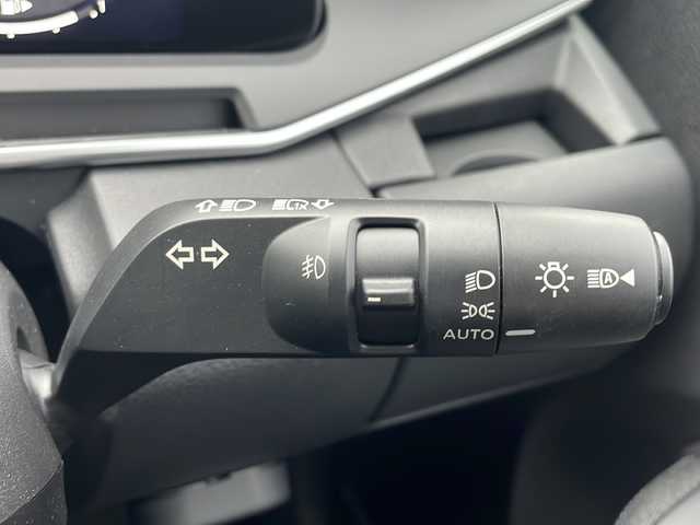 日産 オーラ G レザーエディション 新潟県 2021(令3)年 1.5万km ブリリアントシルバー 純正ナビ/アラウンドビューモニター/プロパイロット/BOSEサウンド/インテリジェントミラー/純正前方ドライブレコーダー/ブラインドスポットモニター/ハンドル支援/前後コーナーセンサー/ETC2.0/ステアリングスイッチ/ワイヤレス充電