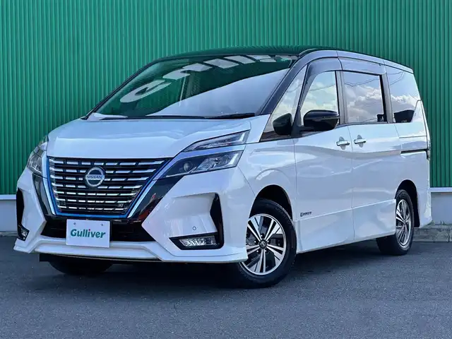 日産 セレナ e－パワー ハイウェイスター V 宮城県 2020(令2)年 5万km ブリリアントホワイトパール 2トーン オートデュアルエアコン&リヤヒーターダクト /＝＝＝/エマージェンシーブレーキ/車線逸脱警報（LDW）/車線逸脱防止支援システム（LDP）/後側方車両検知警報（BSW）/後側方衝突防止支援システム（BSI）/標識検知機能/コーナーセンサー/純正フリップダウンモニター/純正10インチナビ/・CD/DVD/・Bluetooth/・フルセグTV/バックカメラ/ビルトインETC/ドライブレコーダー/ハンズフリーパワースライドドア（両側）/革巻きステアリング/ステアリングスイッチ/LEDヘッドランプ/フォグランプ/オートライト/スマートキー＆プッシュスタート/電動格納ミラー/純正15インチAW/純正フロアマット/純正ドアバイザー/Wエアバッグ
